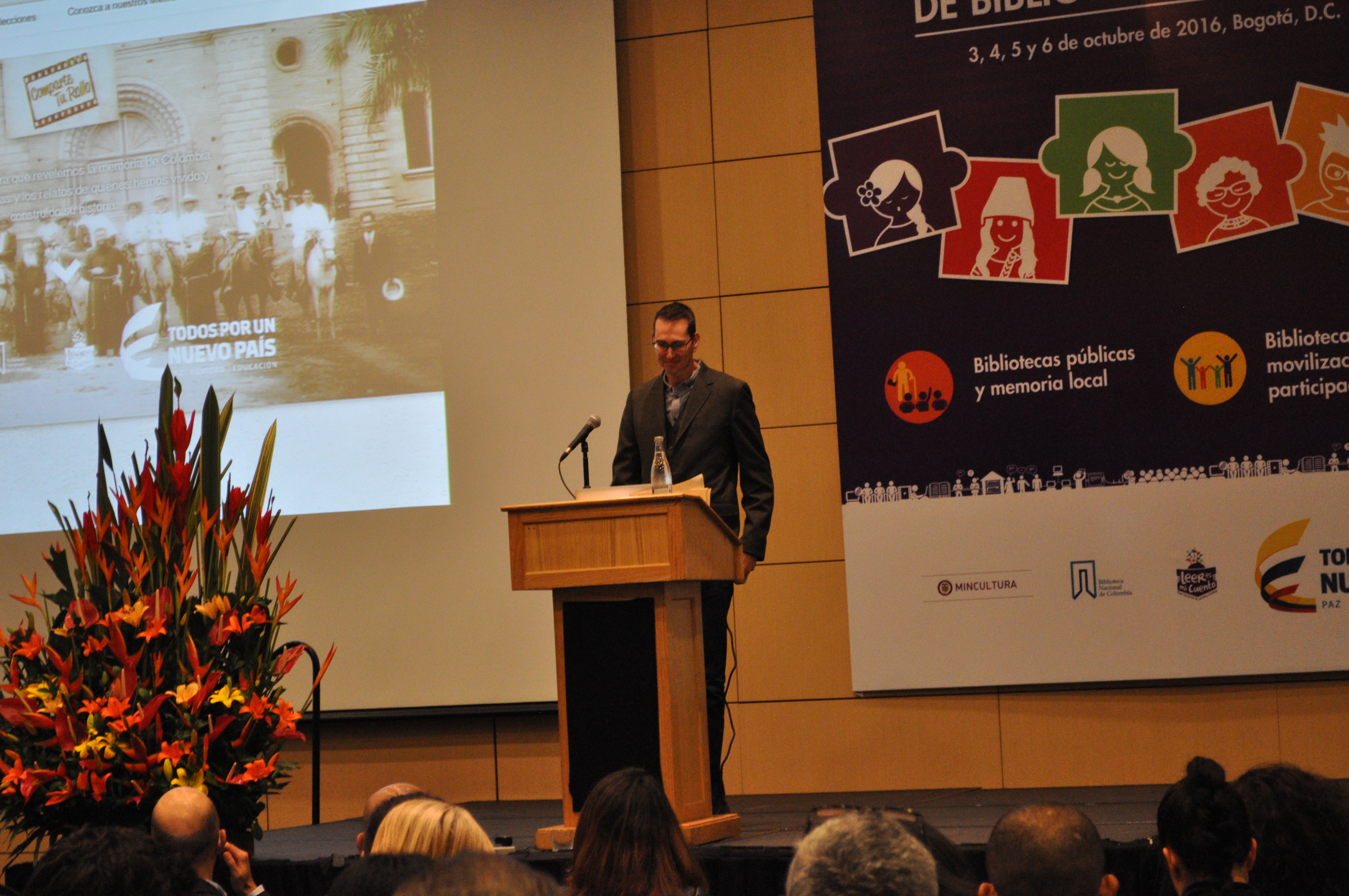 Lanzamiento nacional de “Comparte Tu Rollo” por Jon Voss