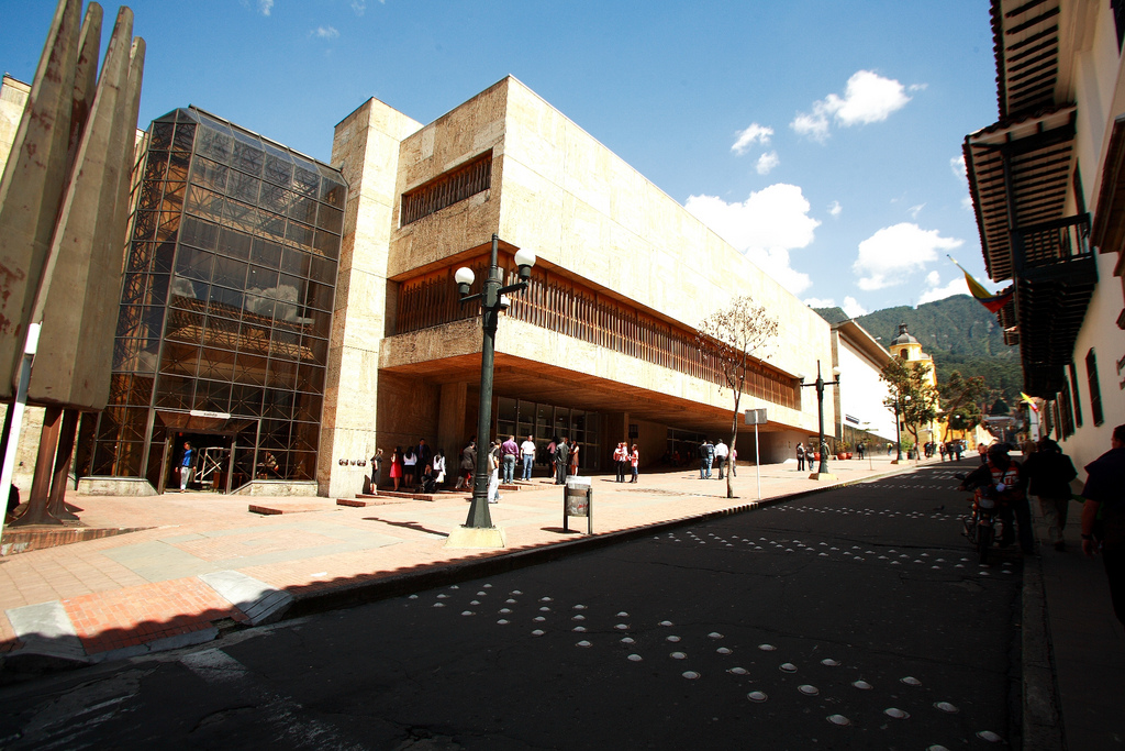 Visita: Biblioteca Luis Ángel Arango